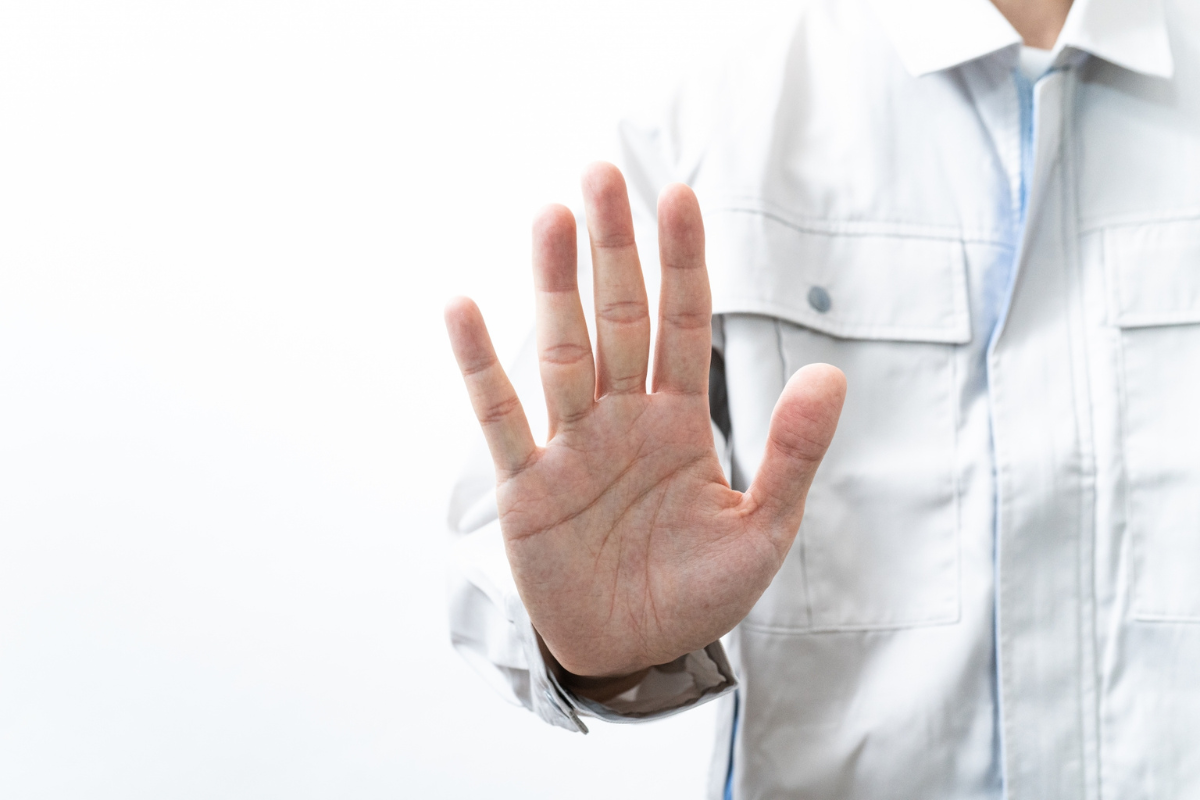 【大東市】<br>2月に増える外壁の寒暖差ひびとは？<br>放置で悪化しないための早期チェック法